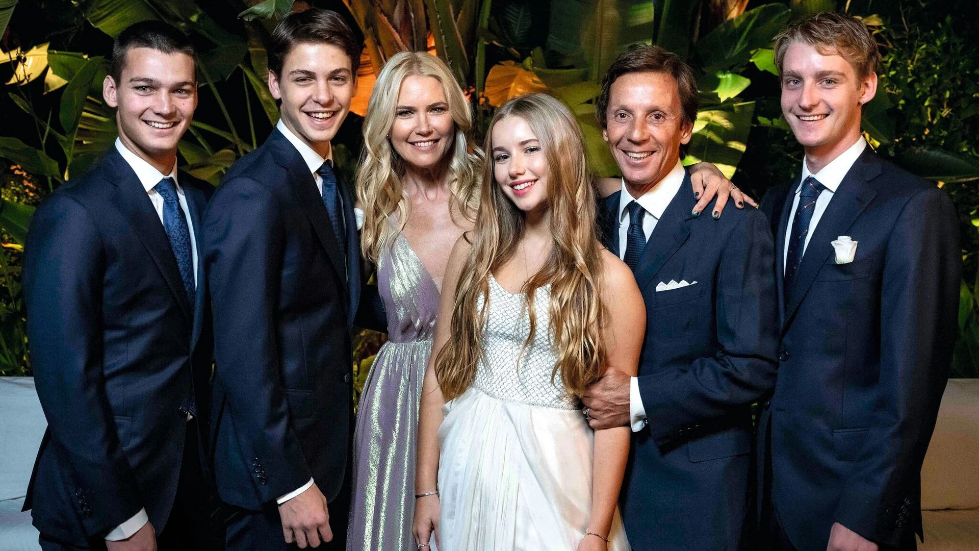 Entrevista a la top model de los 90 Valeria Mazza y al empresario Alejandro Gravier por sus 25 años de matrimonio